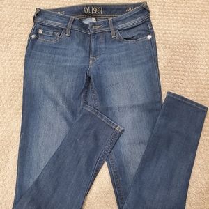 DL1961 Amanda skinny jean size 26